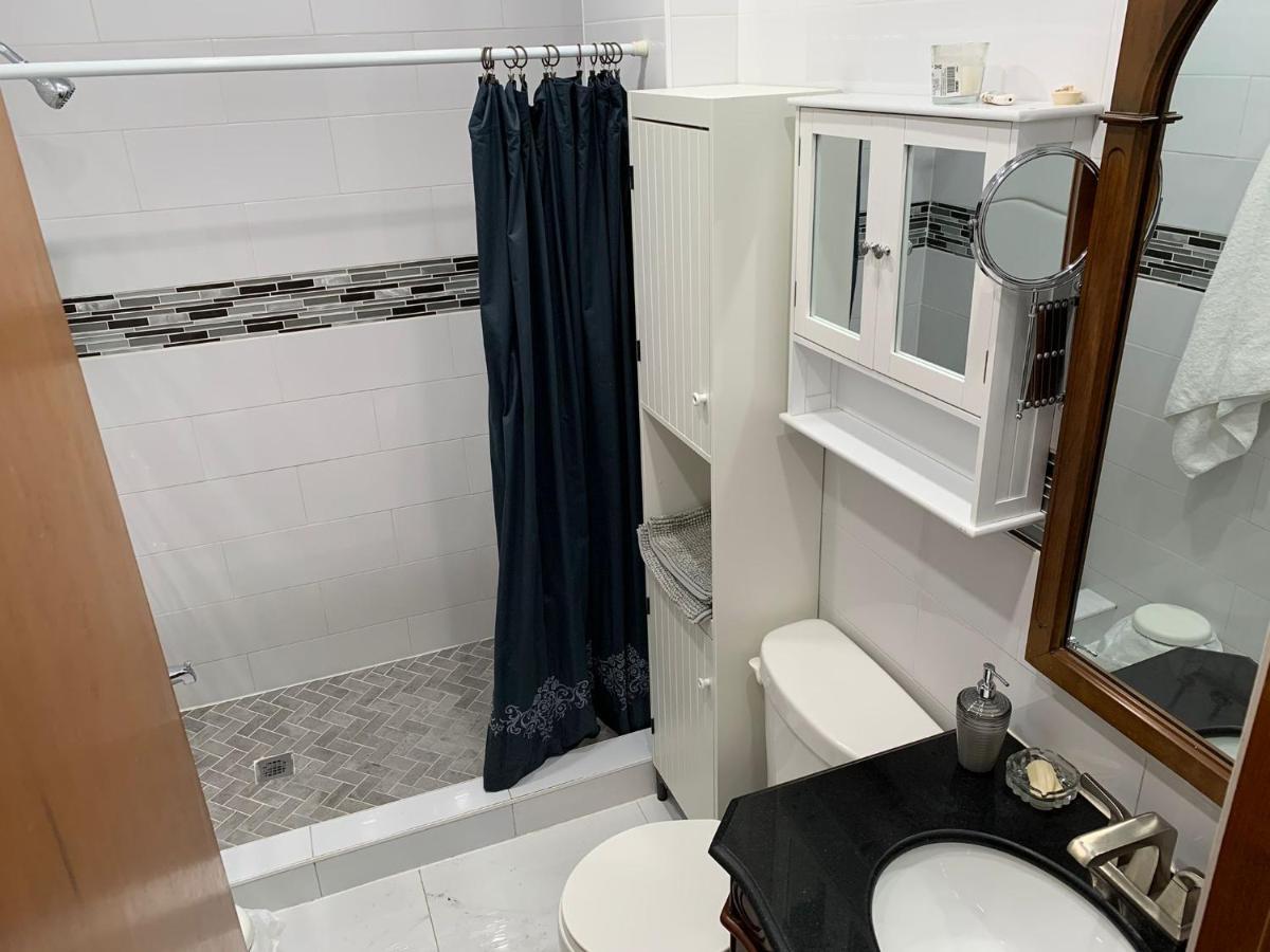 Chambres El Mediterraneo Rooms Montreal Exterior foto