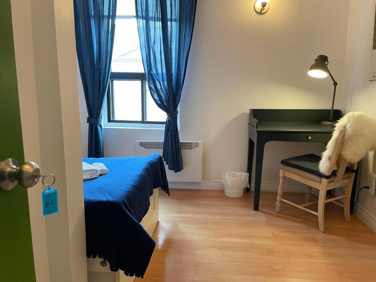 Chambres El Mediterraneo Rooms Montreal Exterior foto