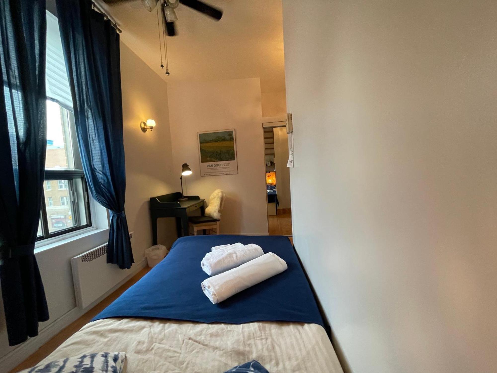 Chambres El Mediterraneo Rooms Montreal Habitación foto